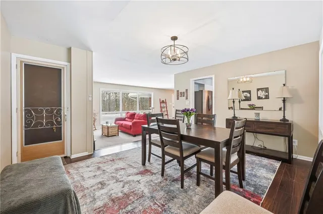 $369,000 | 679 Dogwood Lane, Hermitage, PA 16148