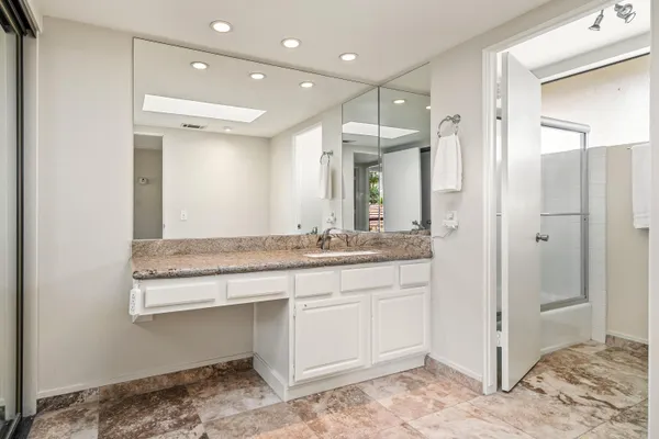 $429,000 | 2501 North Indian Canyon Drive, Unit 603, Palm Springs, CA 92262