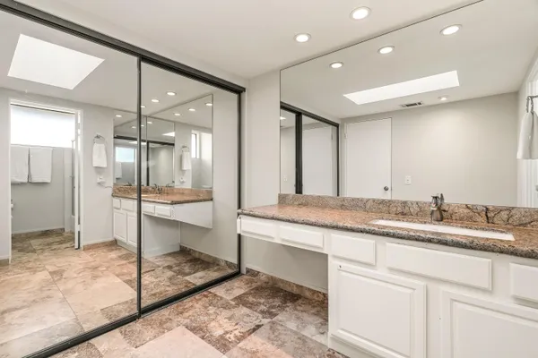$429,000 | 2501 North Indian Canyon Drive, Unit 603, Palm Springs, CA 92262
