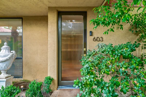 $429,000 | 2501 North Indian Canyon Drive, Unit 603, Palm Springs, CA 92262