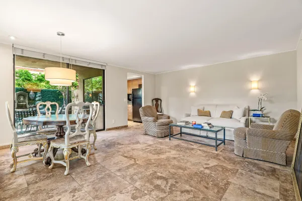 $429,000 | 2501 North Indian Canyon Drive, Unit 603, Palm Springs, CA 92262