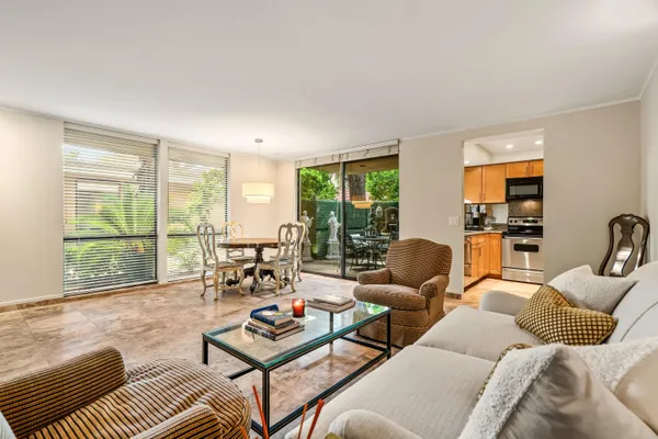 $429,000 | 2501 North Indian Canyon Drive, Unit 603, Palm Springs, CA 92262