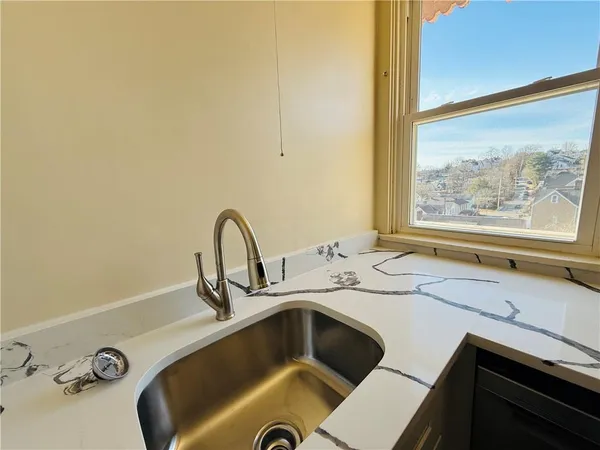a close view of sink and tap