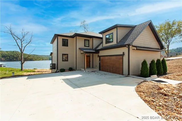 $1,294,000 | 59 Lakeway Lane, Climax Springs, MO 65324