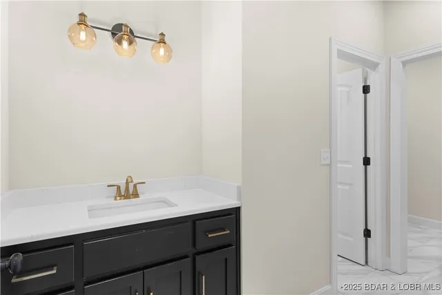 $1,294,000 | 59 Lakeway Lane, Climax Springs, MO 65324