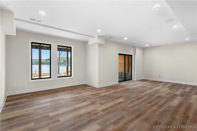 $1,294,000 | 59 Lakeway Lane, Climax Springs, MO 65324