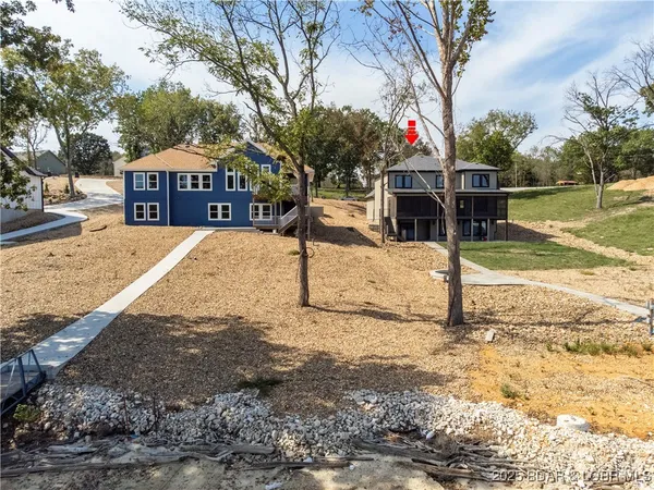 $1,290,000 | 59 Lakeway Lane, Climax Springs, MO 65324