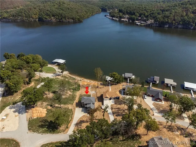 $1,294,000 | 59 Lakeway Lane, Climax Springs, MO 65324