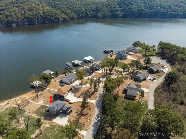 $1,294,000 | 59 Lakeway Lane, Climax Springs, MO 65324