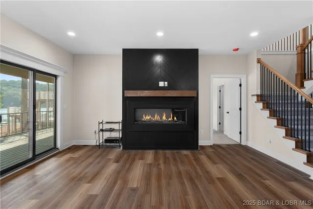 $1,294,000 | 59 Lakeway Lane, Climax Springs, MO 65324