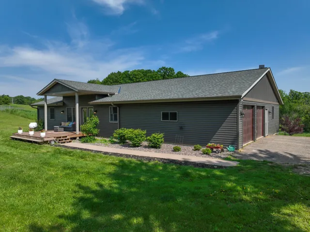 $749,900 | 1620 County Rd X, Glenwood City, WI 54013