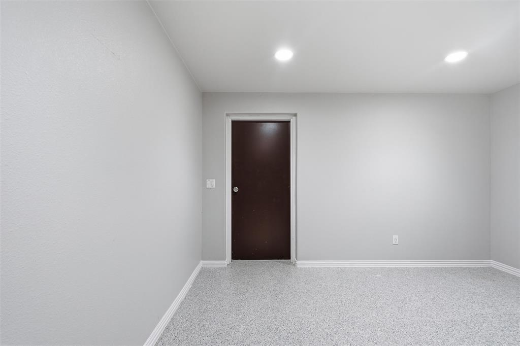 103 West Cleburne Road, Unit 2 Crowley, TX 76036 - Photo 2 of 14