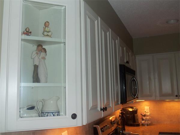 16 Canvasback Way, Unit 16 Walpole, MA 02081 - Photo 7 of 30 a bedroom with a bed and a window