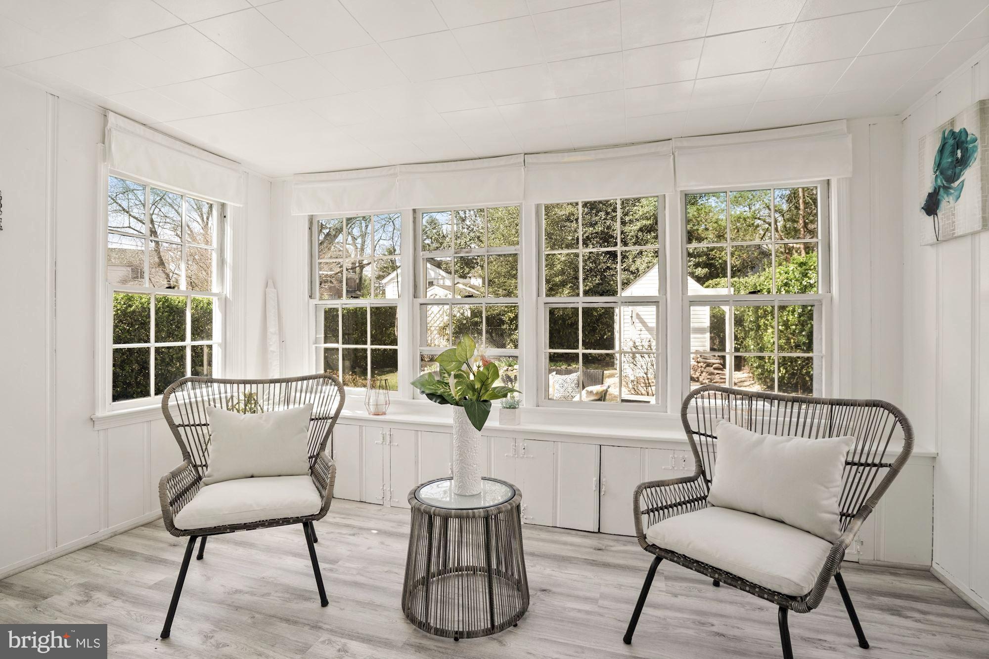 5602 Gloster Road Bethesda, MD 20816 - Photo 17 of 44 Sunroom