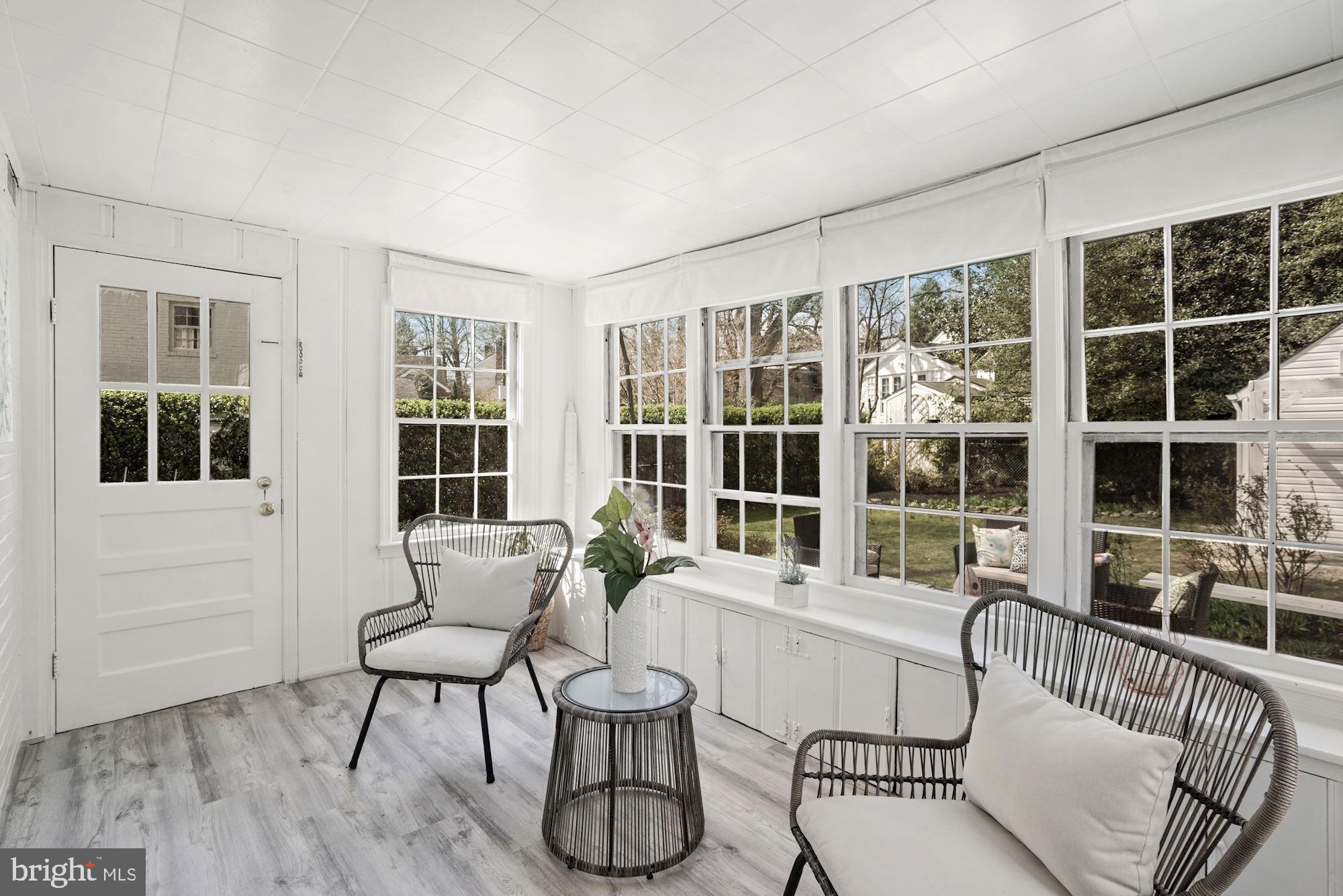 5602 Gloster Road Bethesda, MD 20816 - Photo 18 of 44 Sunroom