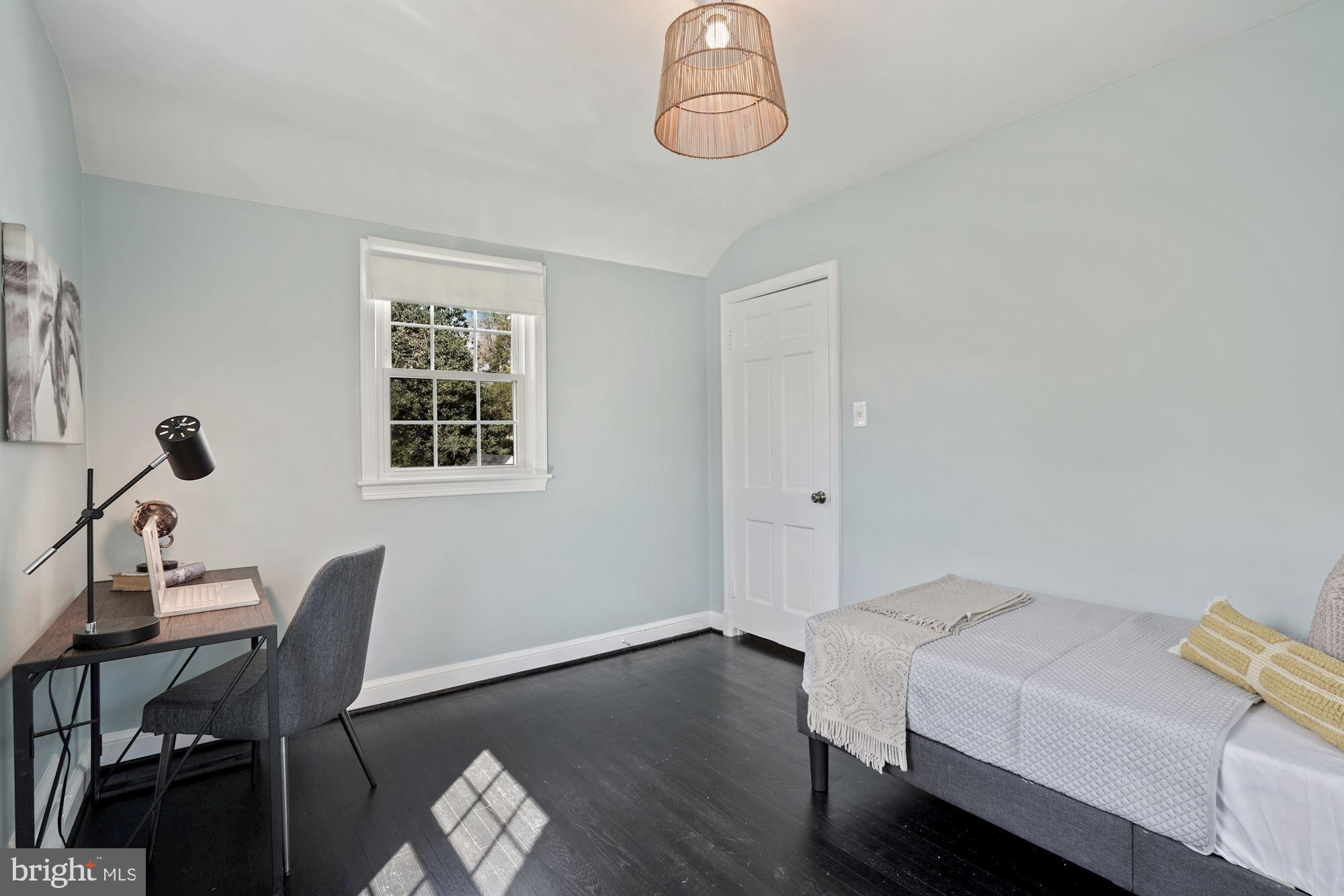5602 Gloster Road Bethesda, MD 20816 - Photo 21 of 44 Bedroom 2