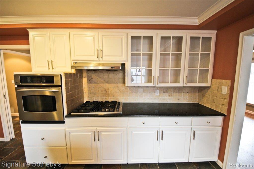 296 South Cranbrook Cross Road Bloomfield Hills, MI 48301 - Photo 19 of 24 IMG_8441.jpg