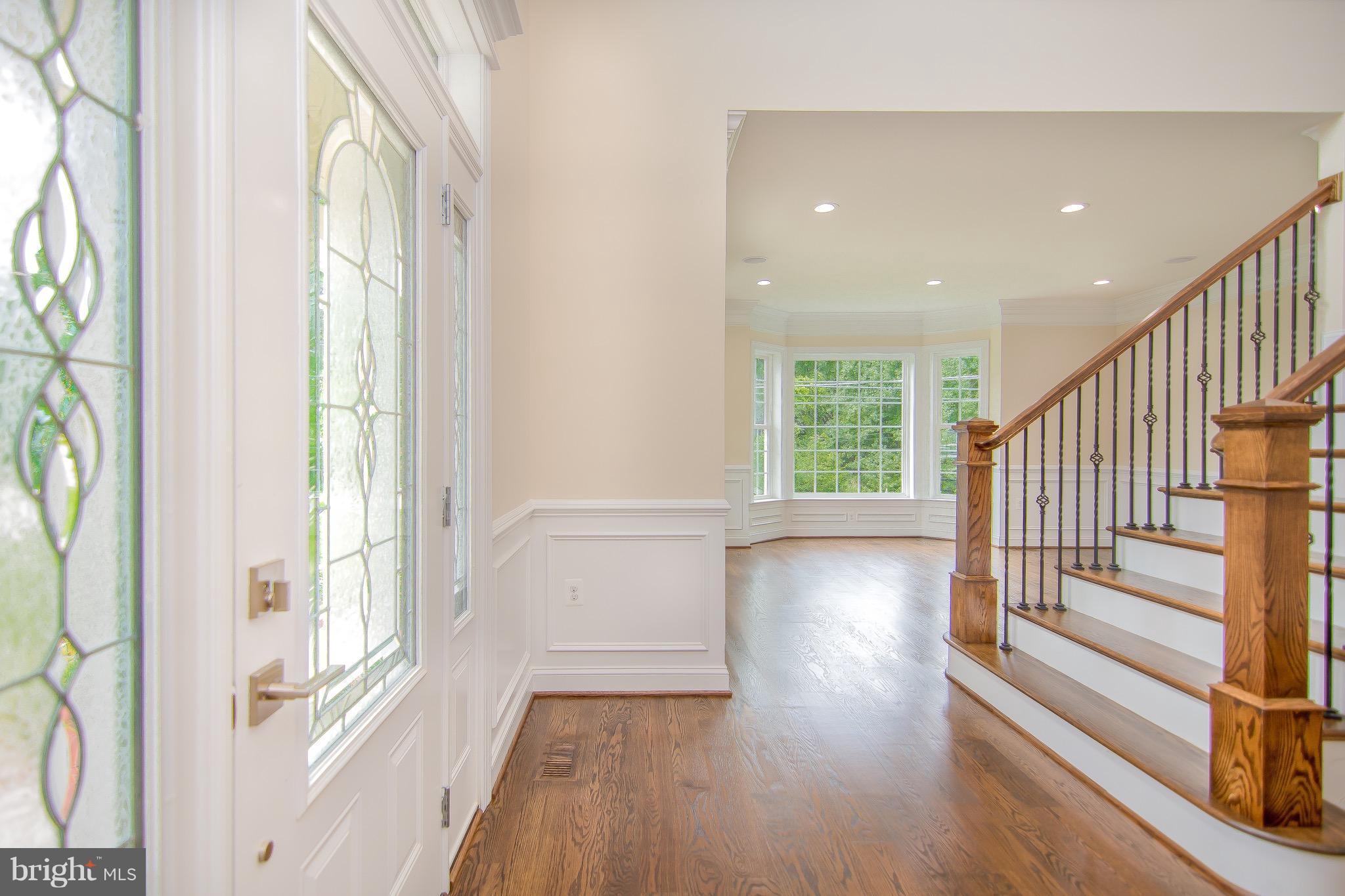 7101 Neuman Street Springfield, VA 22150 - Photo 3 of 30 Interior (General)