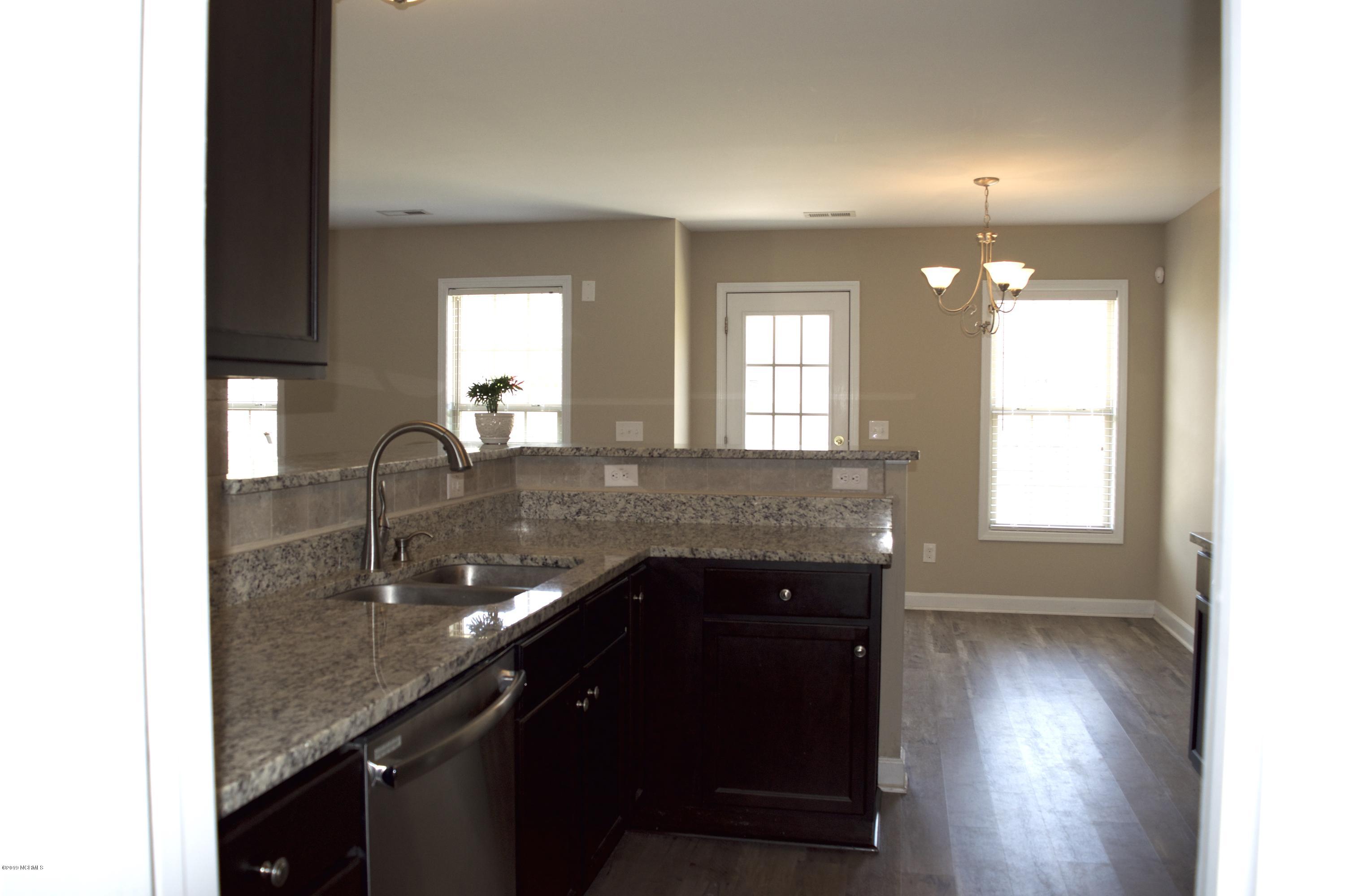 245 Merin Height Road Jacksonville, NC 28546 - Photo 16 of 50 kitchen