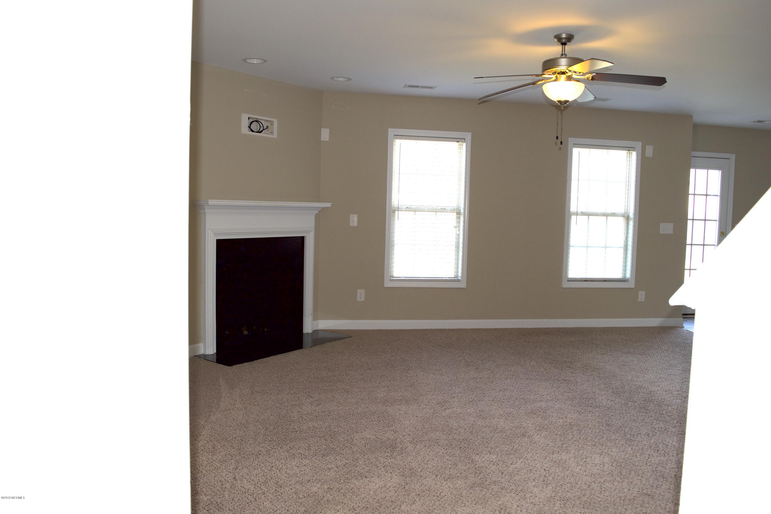 245 Merin Height Road Jacksonville, NC 28546 - Photo 2 of 50 LR