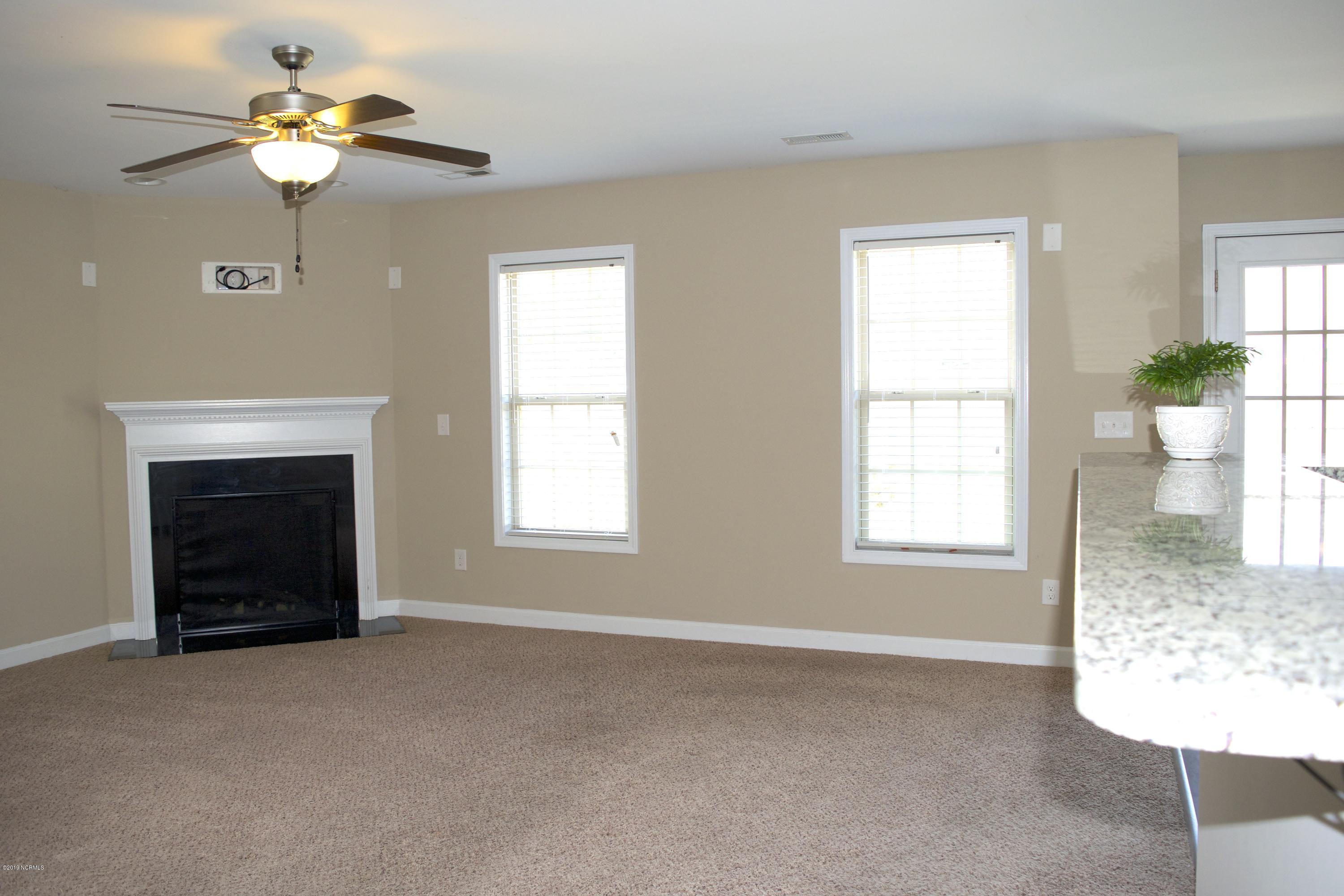 245 Merin Height Road Jacksonville, NC 28546 - Photo 5 of 50 LR