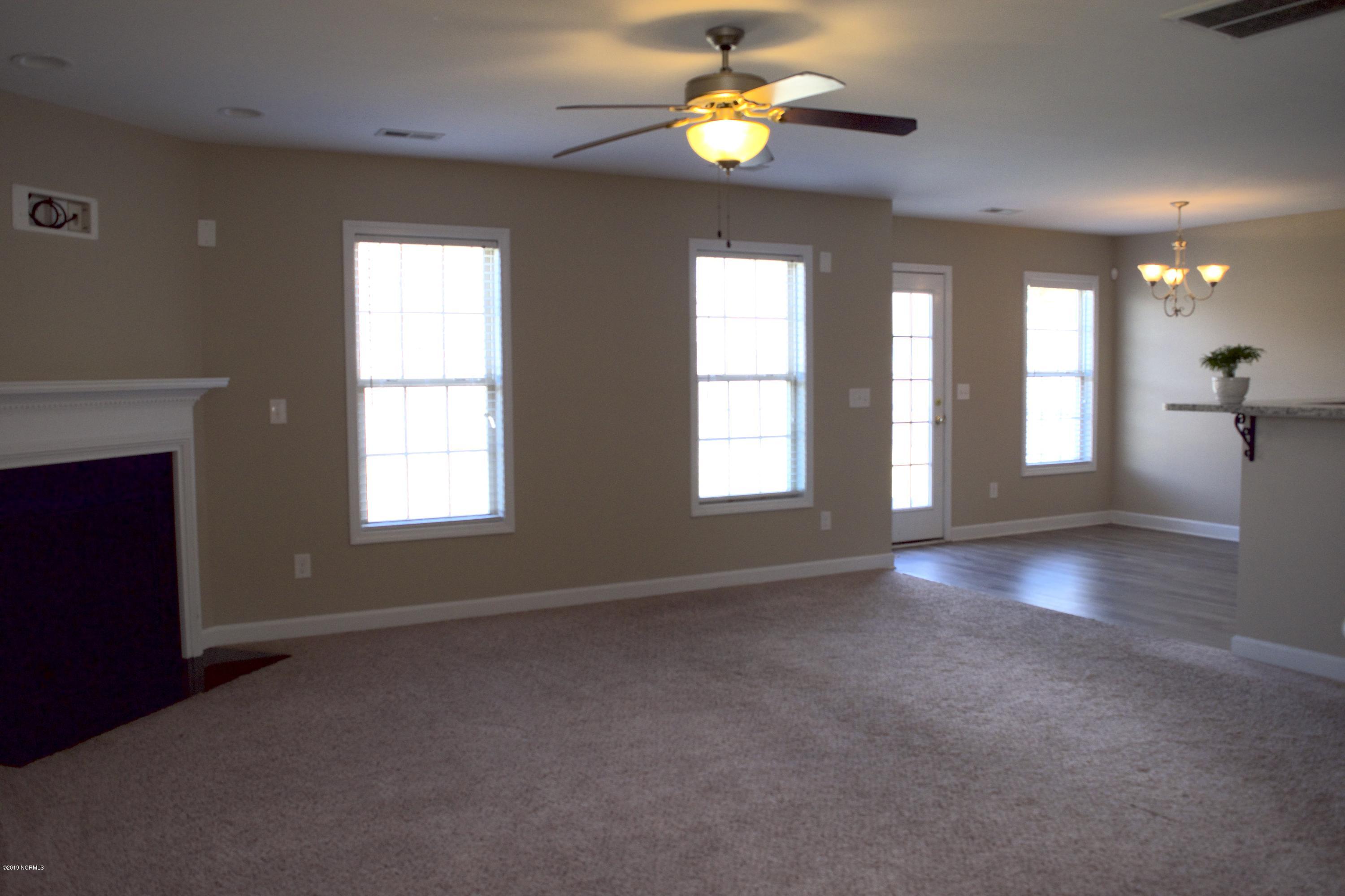 245 Merin Height Road Jacksonville, NC 28546 - Photo 6 of 50 LR_Dining area