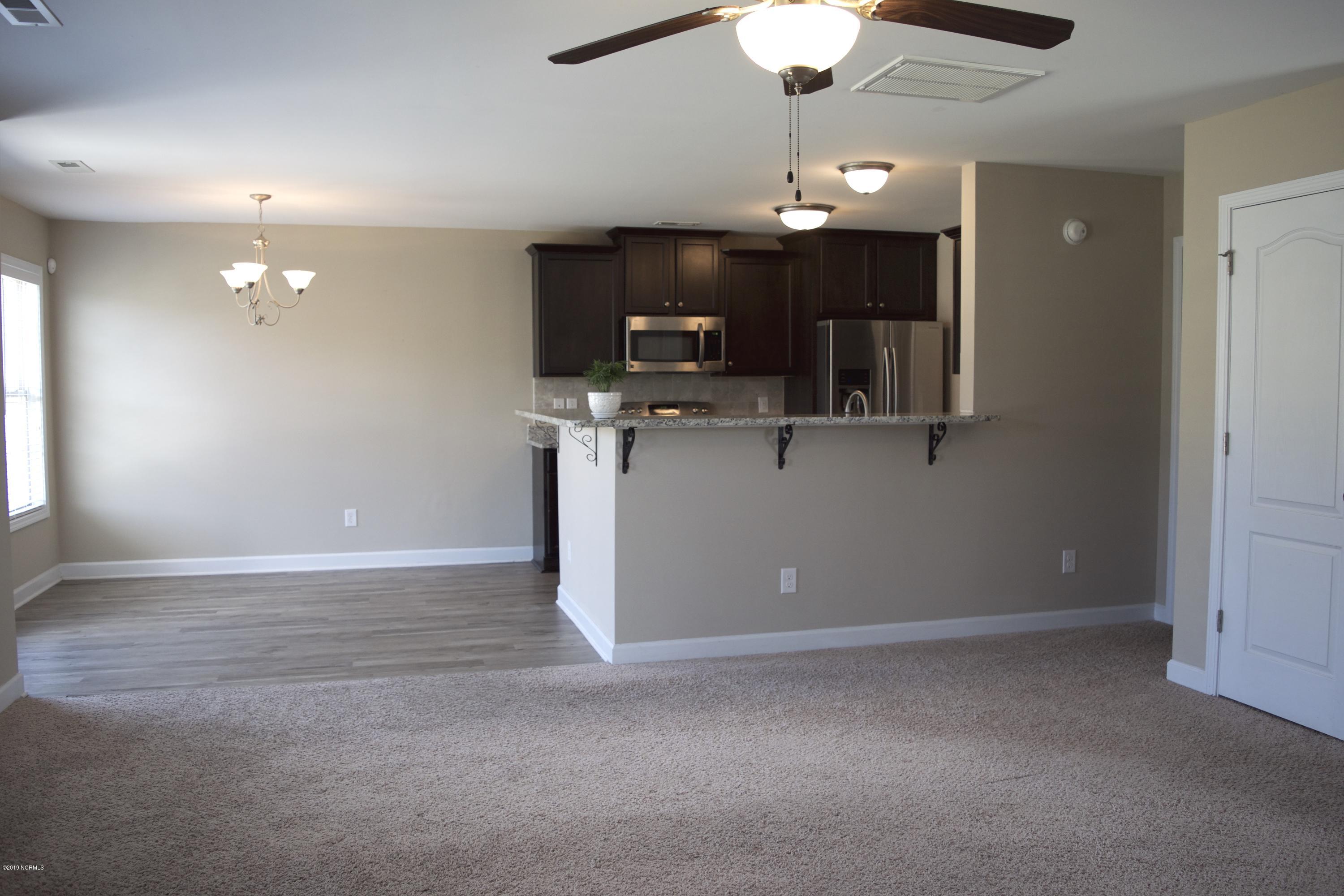 245 Merin Height Road Jacksonville, NC 28546 - Photo 8 of 50 LR_D_Kit