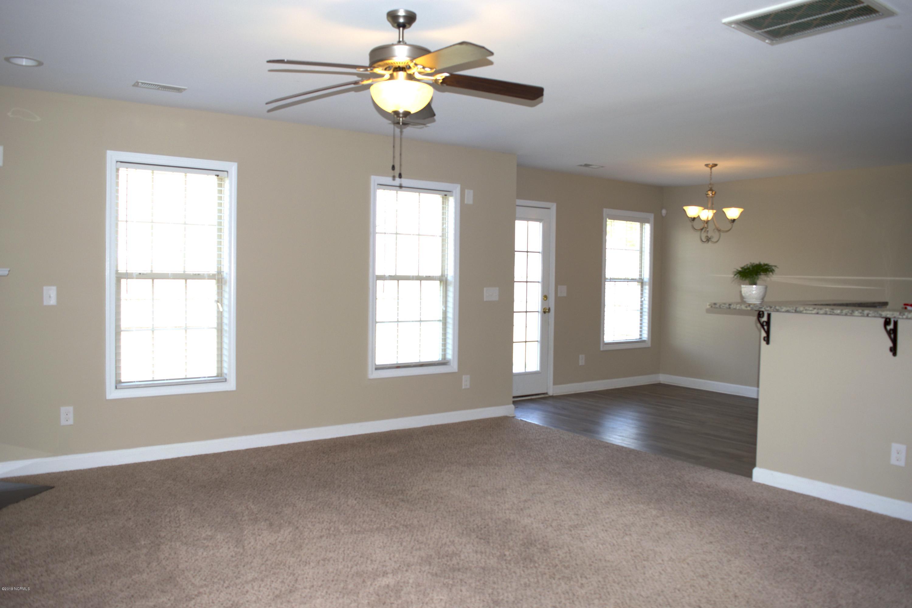 245 Merin Height Road Jacksonville, NC 28546 - Photo 10 of 50 Eat In Dining area