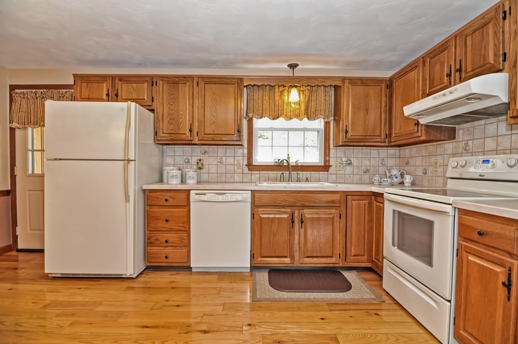 20 Tillotson Road Hopedale, MA 01747 - Photo 6 of 29 Gallery Image 6