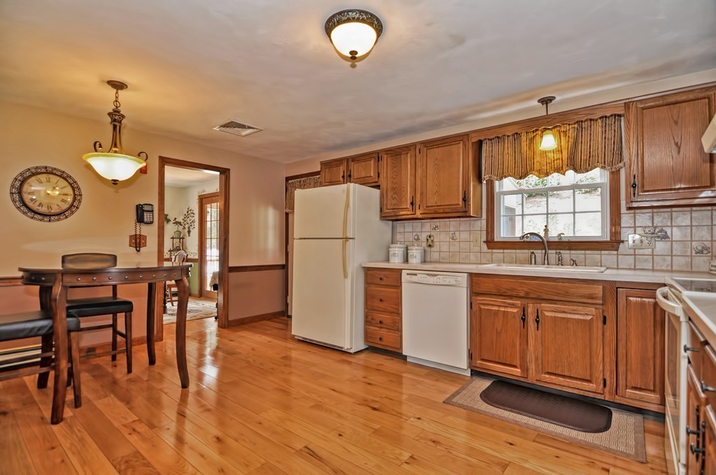 20 Tillotson Road Hopedale, MA 01747 - Photo 7 of 29 Gallery Image 7