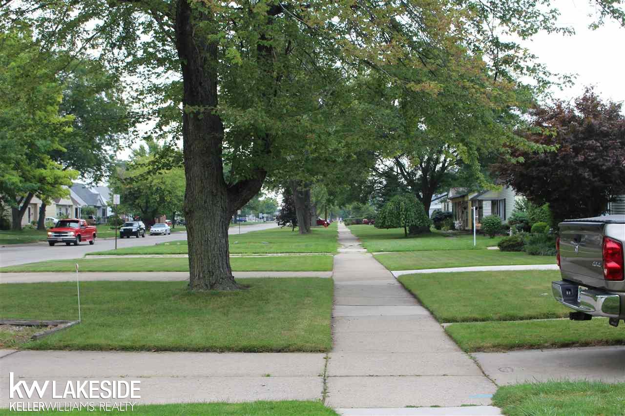 25287 Hayes Road Warren, MI 48089 - Photo 3 of 17