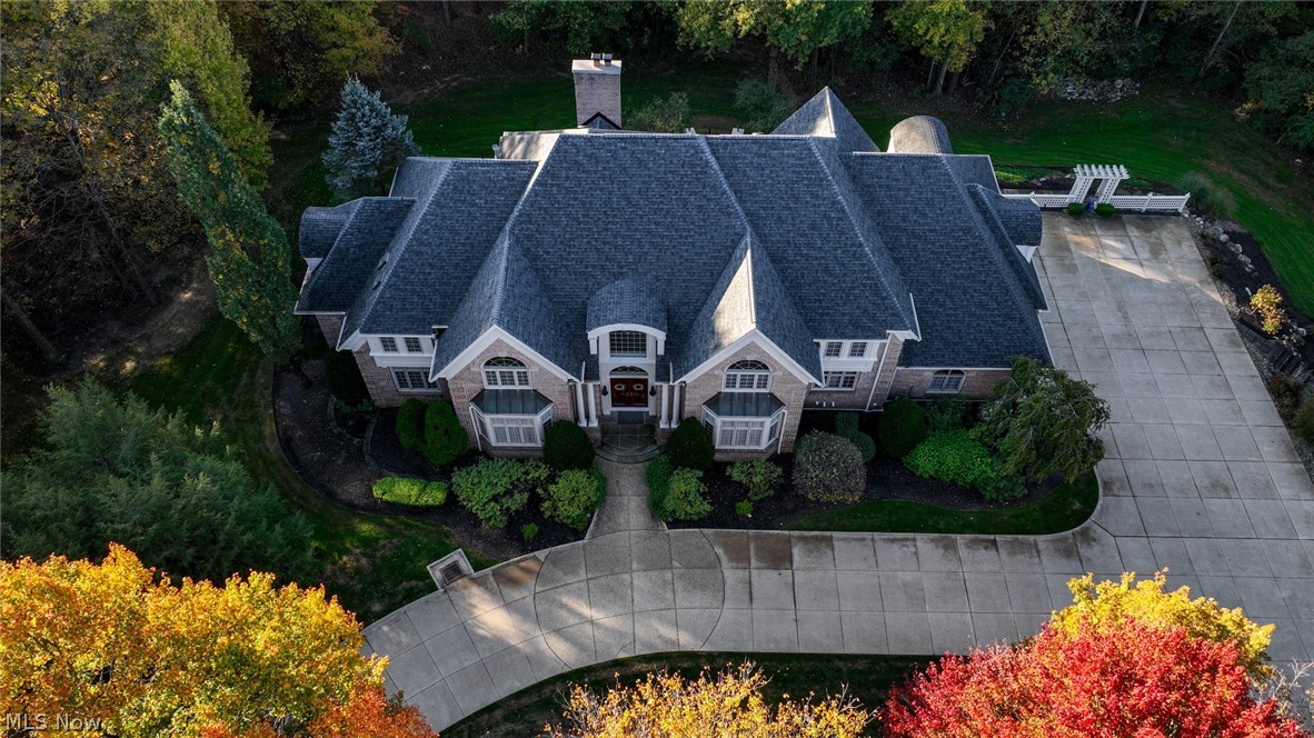 2850 Roundhill Road Akron, OH 44333 - Photo 45 of 47