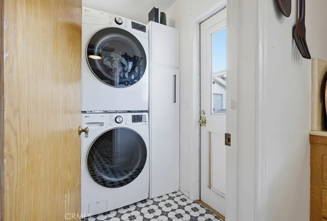 $1,280,000 | 1010 West 21st Street, Santa Ana, CA 92706