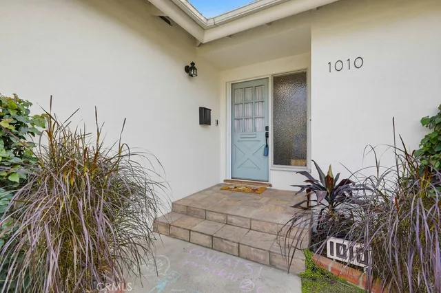$1,280,000 | 1010 West 21st Street, Santa Ana, CA 92706