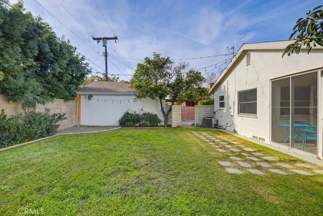 $1,280,000 | 1010 West 21st Street, Santa Ana, CA 92706