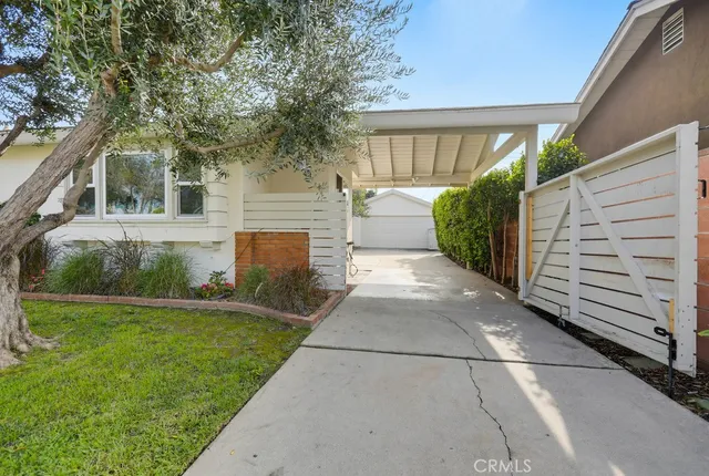 $1,280,000 | 1010 West 21st Street, Santa Ana, CA 92706