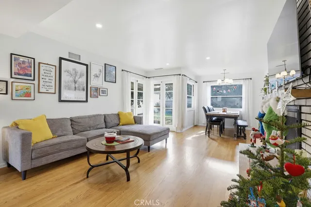 $1,280,000 | 1010 West 21st Street, Santa Ana, CA 92706