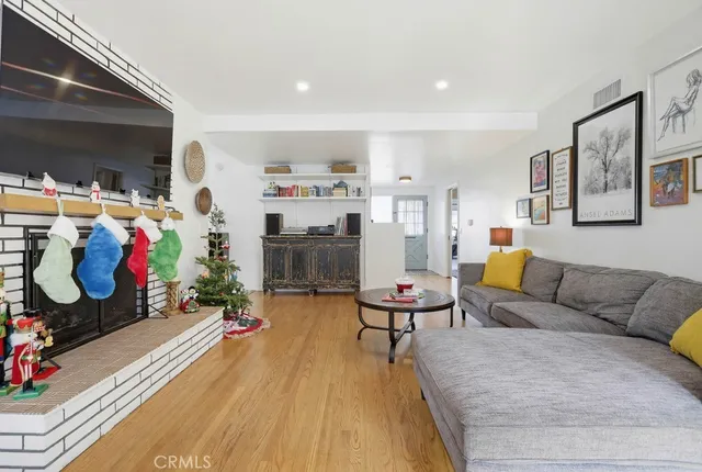 $1,280,000 | 1010 West 21st Street, Santa Ana, CA 92706