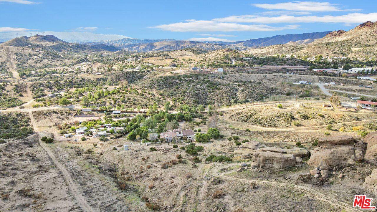 32140 Windrush Road Agua Dulce, CA 91390 - Photo 39 of 41 a view of a sky from a city