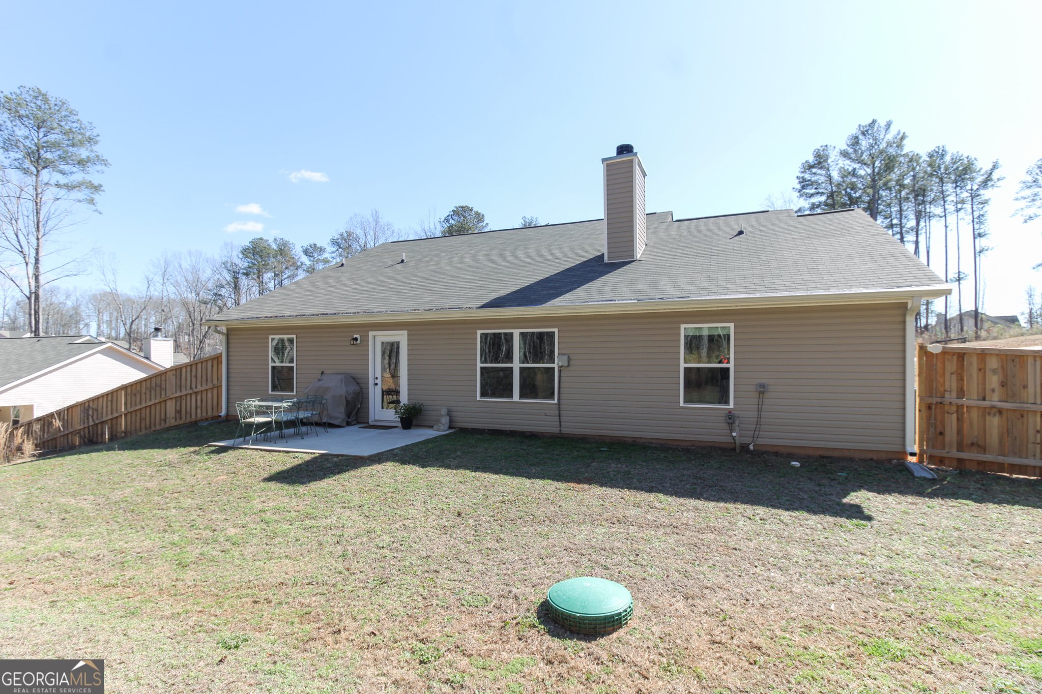 31 Rolling Woods Lane Colbert, GA 30628 - Photo 4 of 30 a view of a house with a backyard