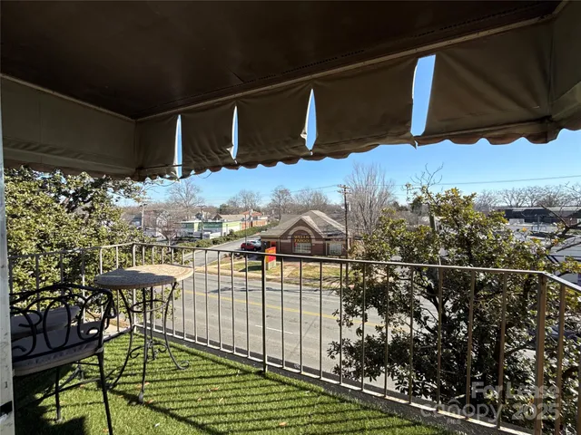 $1,725 | 1323 Queens Road, Unit 322, Charlotte, NC 28207