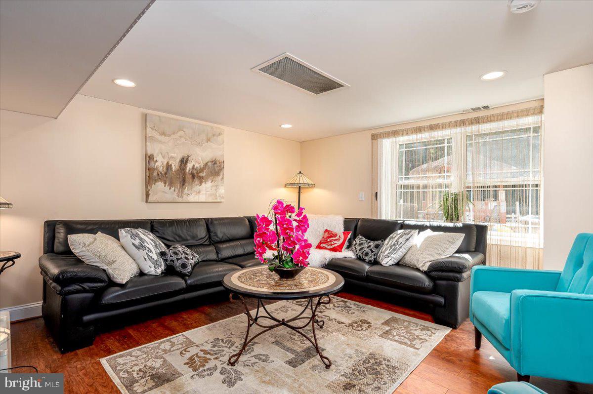 4603 Lathe Road Owings Mills, MD 21117 - Photo 4 of 31