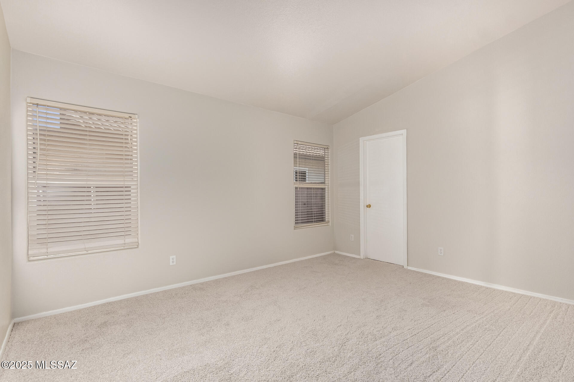 2537 Chisel Court Oro Valley, AZ 85755 - Photo 10 of 24