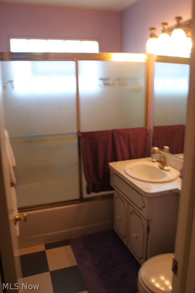 6102 Ridgewood Avenue Parma, OH 44129 - Photo 8 of 12 Gallery Image 8