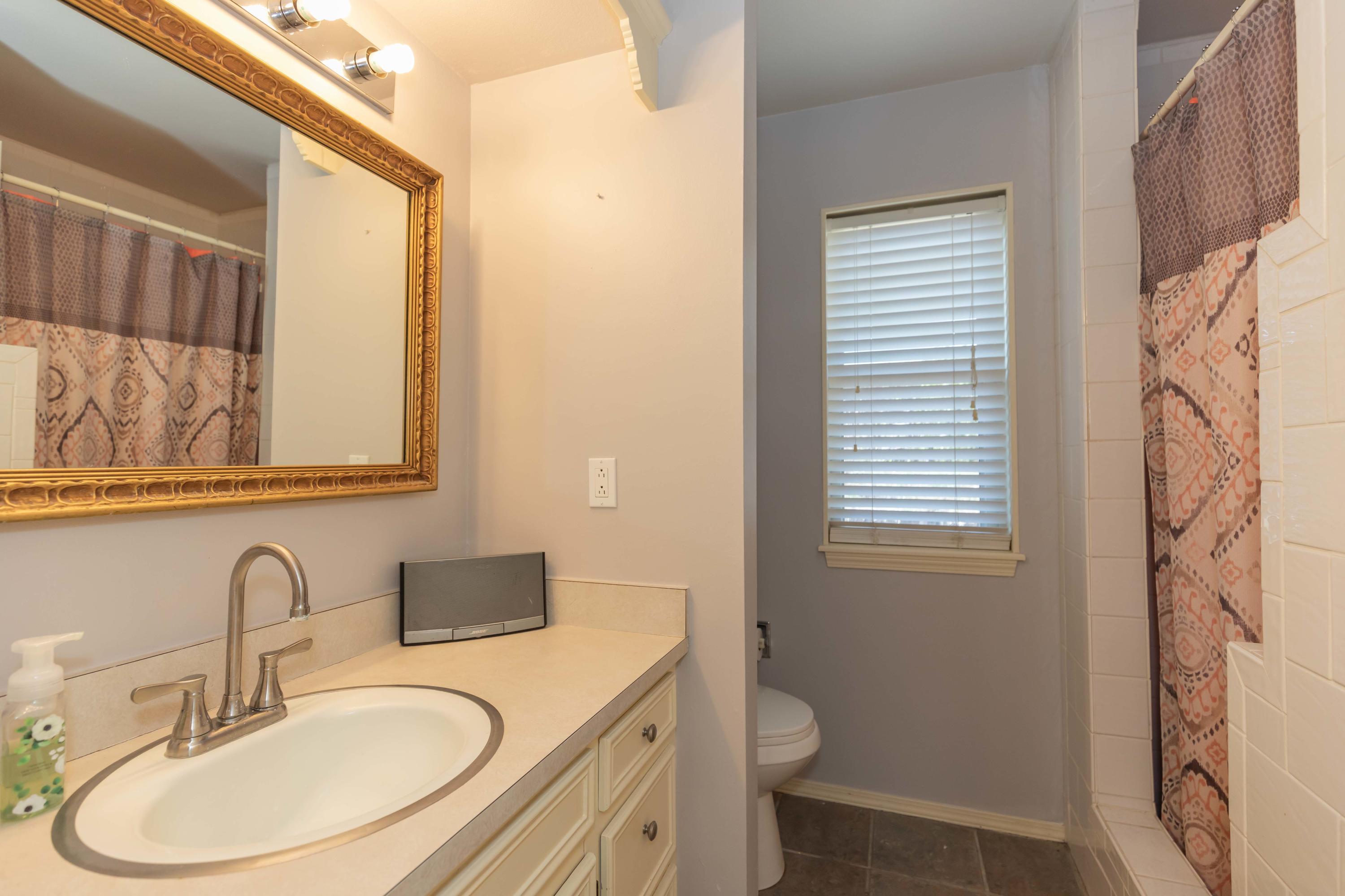 17 Kendall Road Amarillo, TX 79124 - Photo 30 of 46 MASTER BATH VIEW 1
