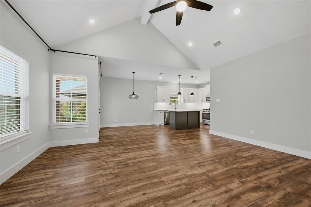 4919 Dry Creek Road Sherman, TX 75092 - Photo 9 of 39