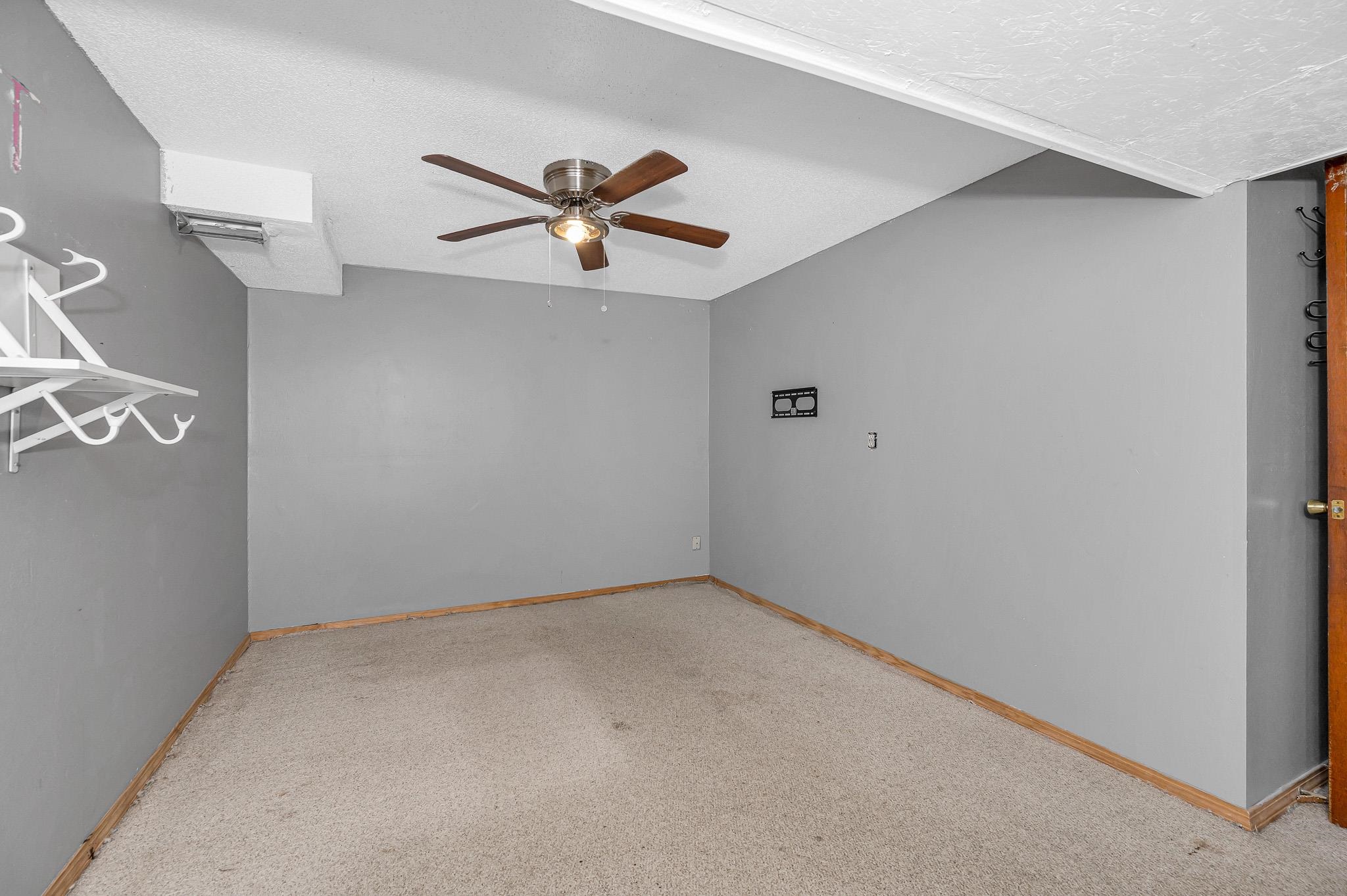 201 Millwright Drive Nashua, NH 03063 - Photo 26 of 35