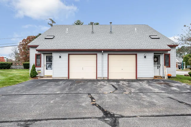 $350,000 | 201 Millwright Drive, Nashua, NH 03063