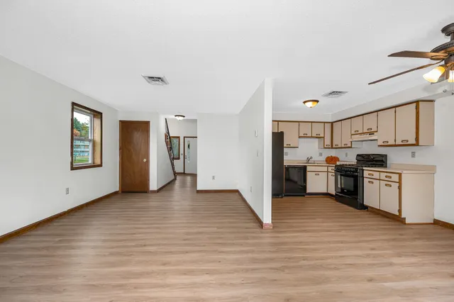 $350,000 | 201 Millwright Drive, Nashua, NH 03063