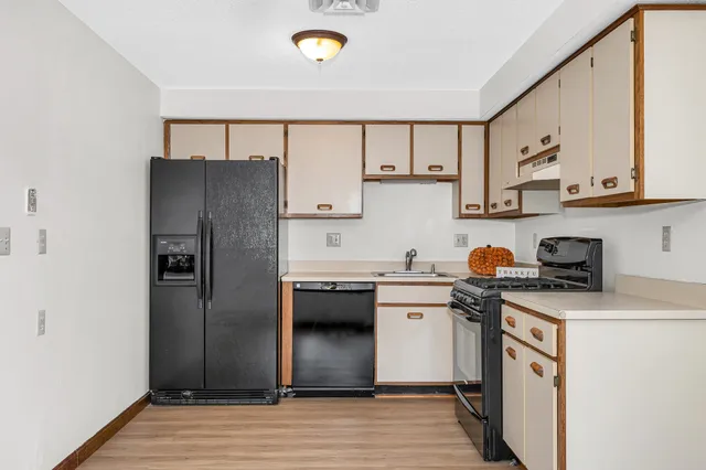 $350,000 | 201 Millwright Drive, Nashua, NH 03063